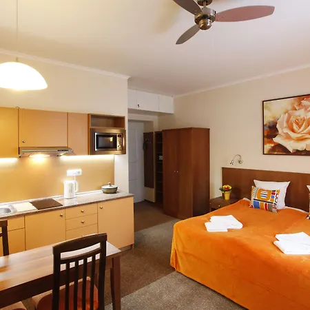 Anyday Aparthotel