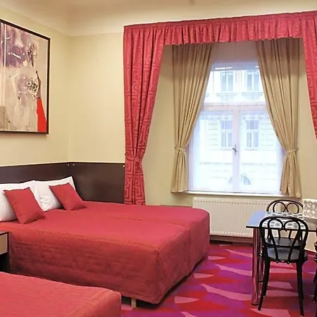 Anyday Aparthotel 3*