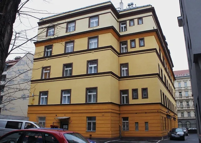 Anyday Aparthotel 3*